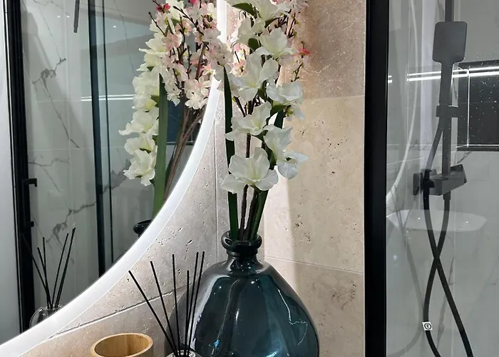 Le Duplex Apartment *